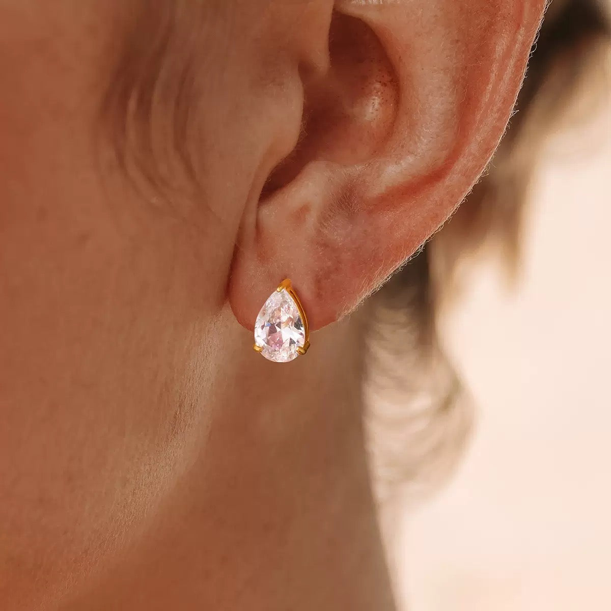 Glim Stud