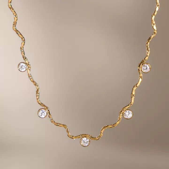Solène Crystal Necklace